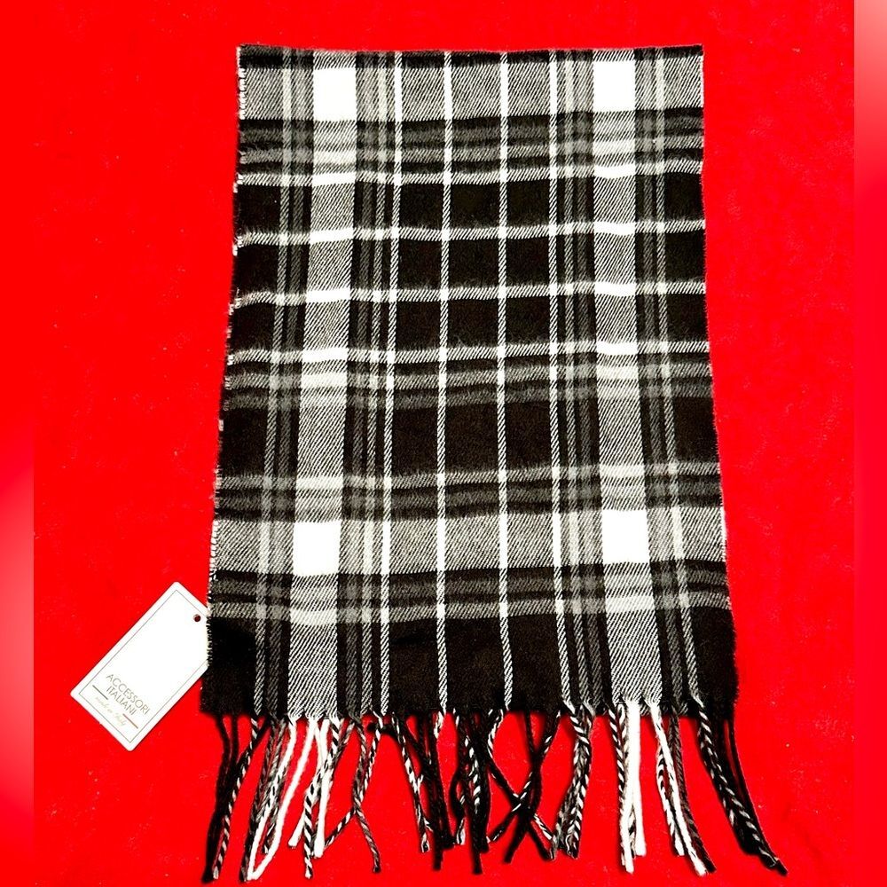 Accessory Accessori Italiani Black and White Plaid Scarf